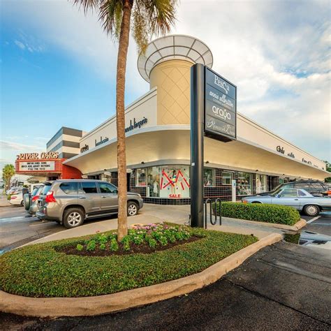 river oaks shopping center stores